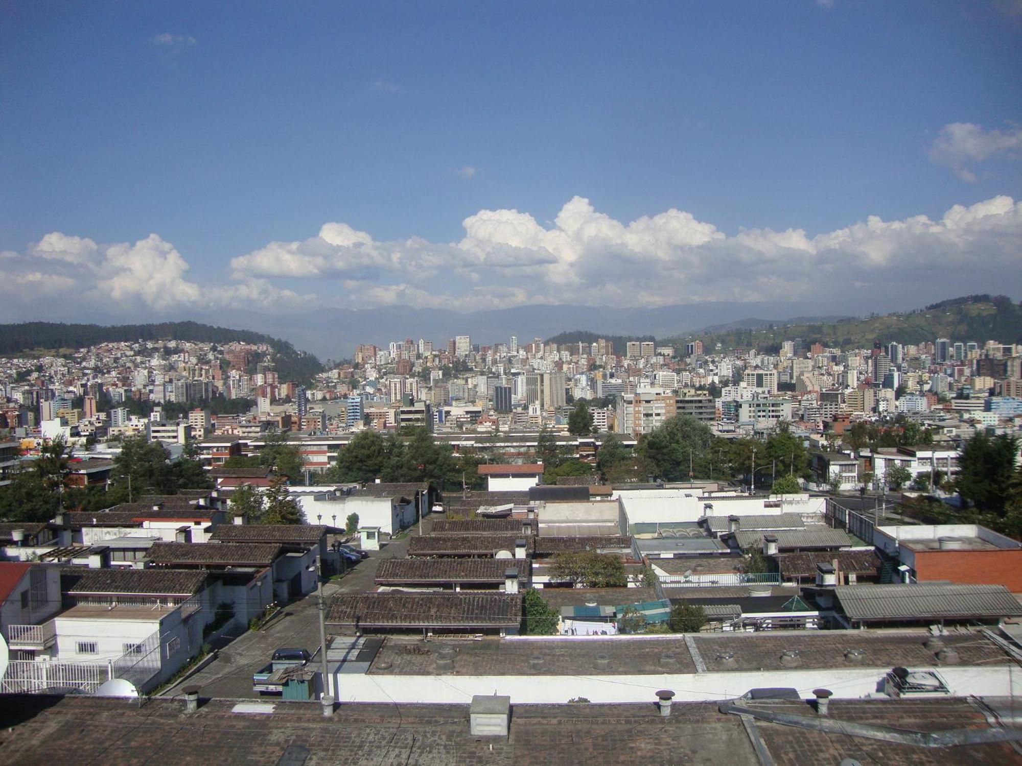 Suites Metropoli Quito Exterior foto